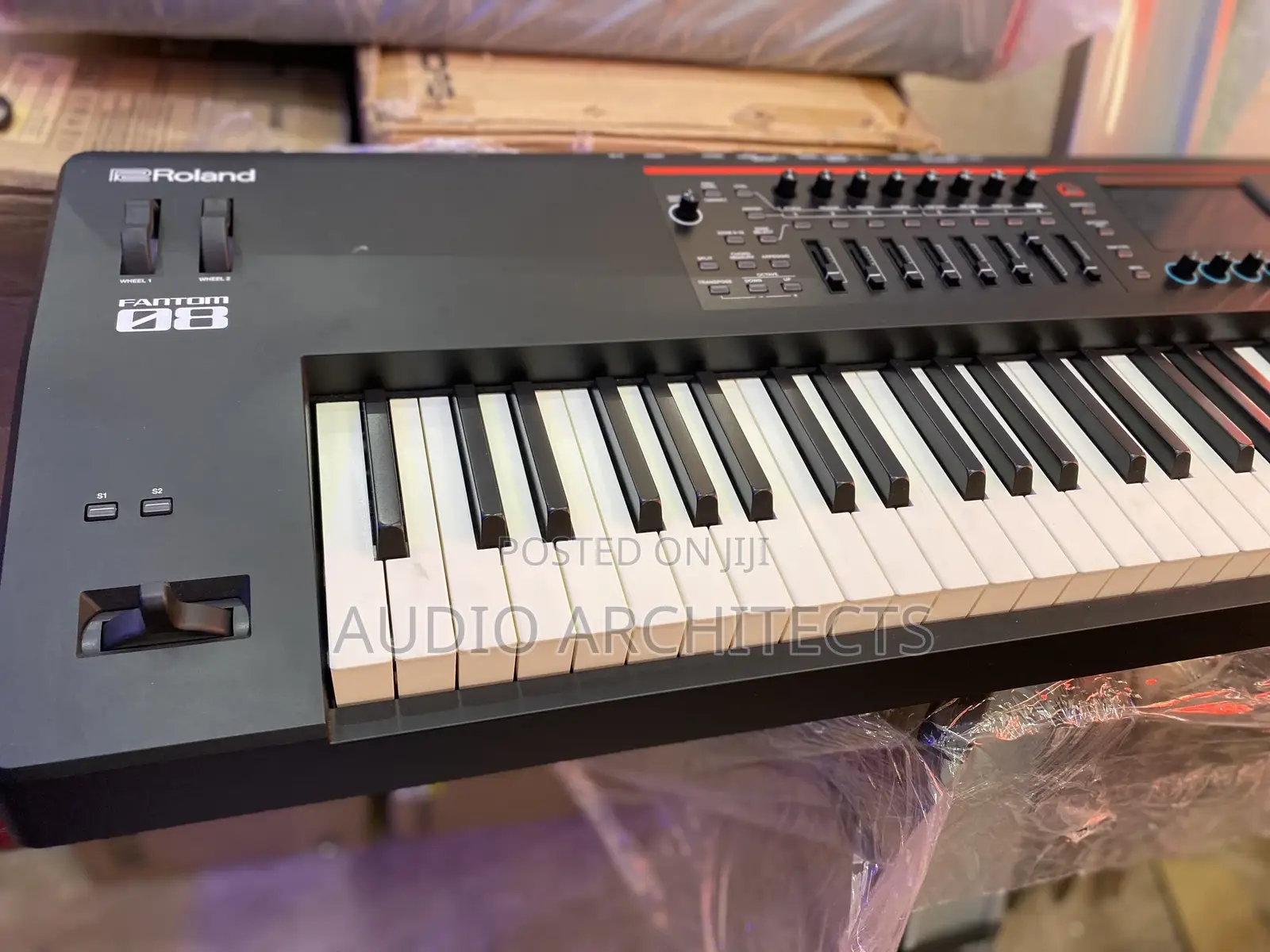 Roland Fantom O8 Keyboard