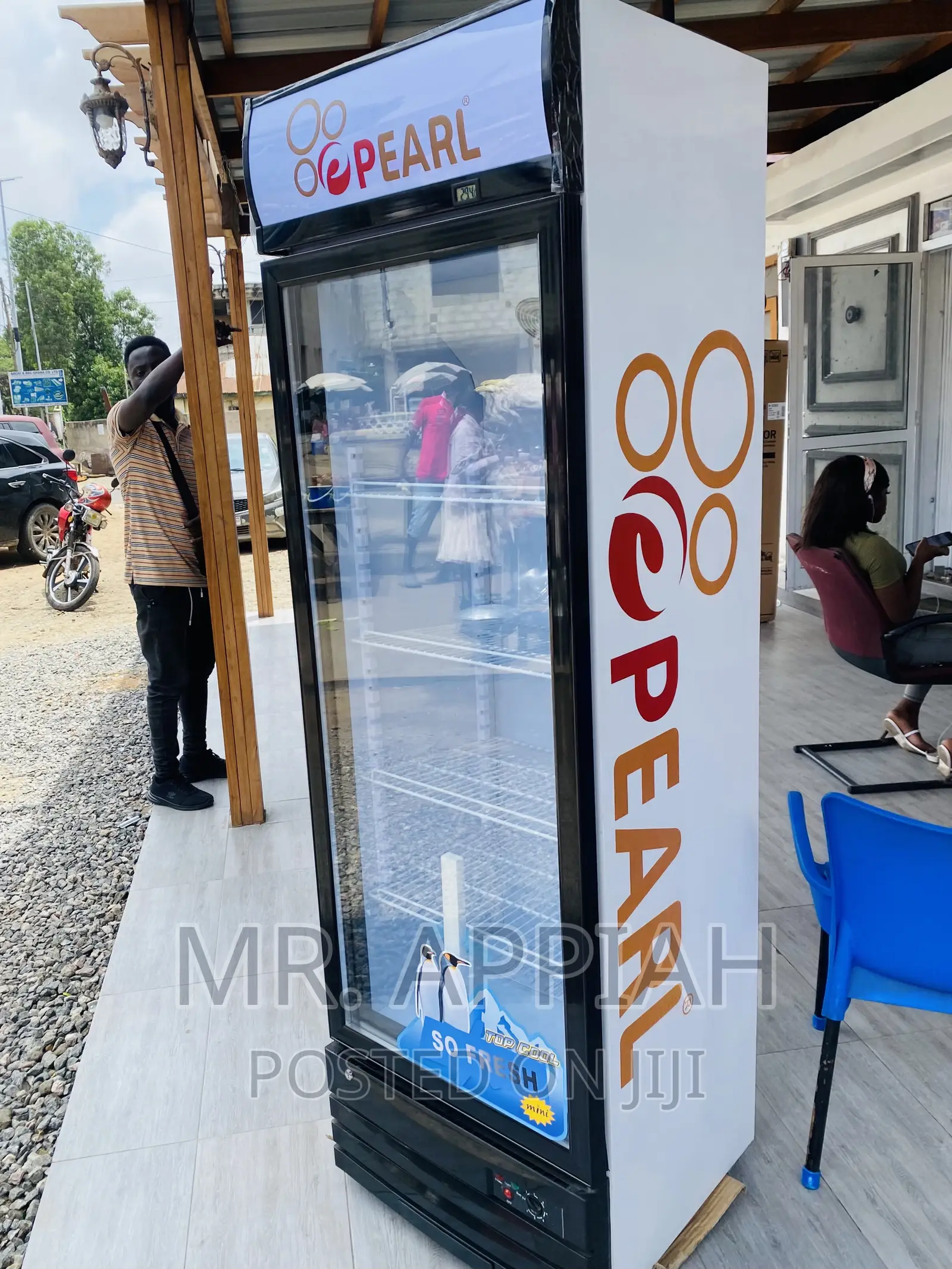 High Quality Pearl PVC-28 Single Door Display Fridge.