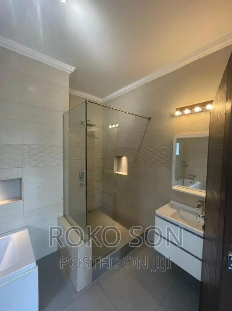 3bdrm Duplex in Dr Roko, East Legon for sale