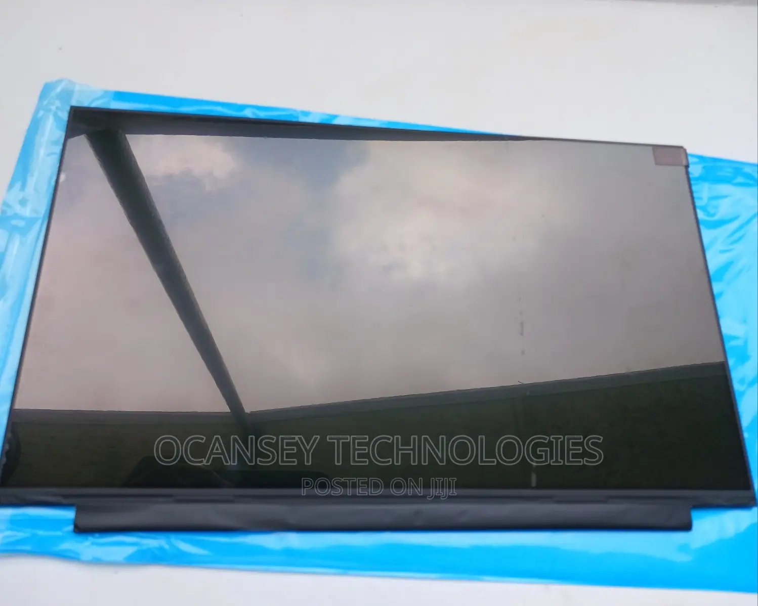 15.6 Slim 30 Pin Short Screwless Laptop Screen