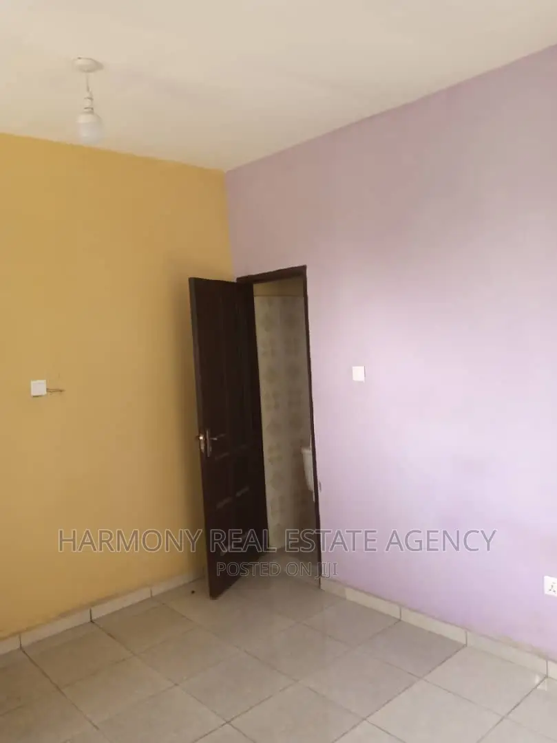 3bdrm Apartment in Kotobabi for rent