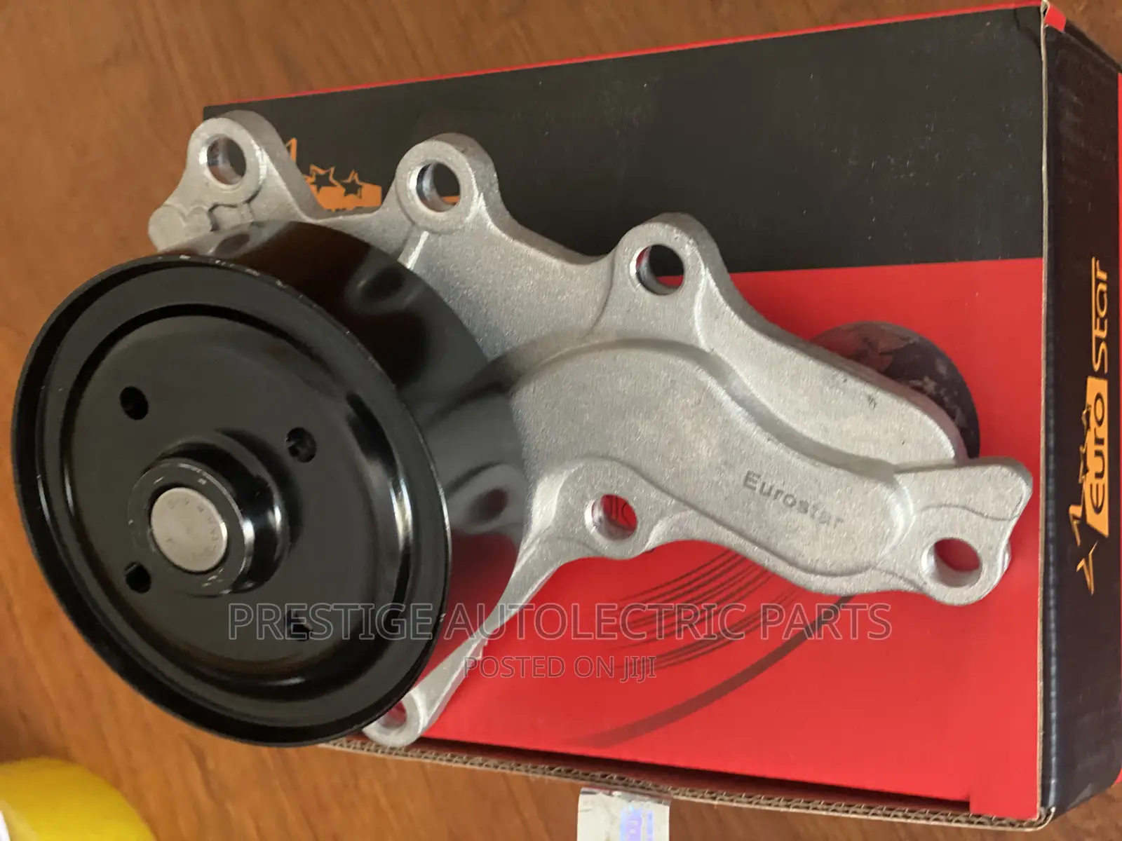 Water Pump for Camry , Highlander, Rav 4 , Venza