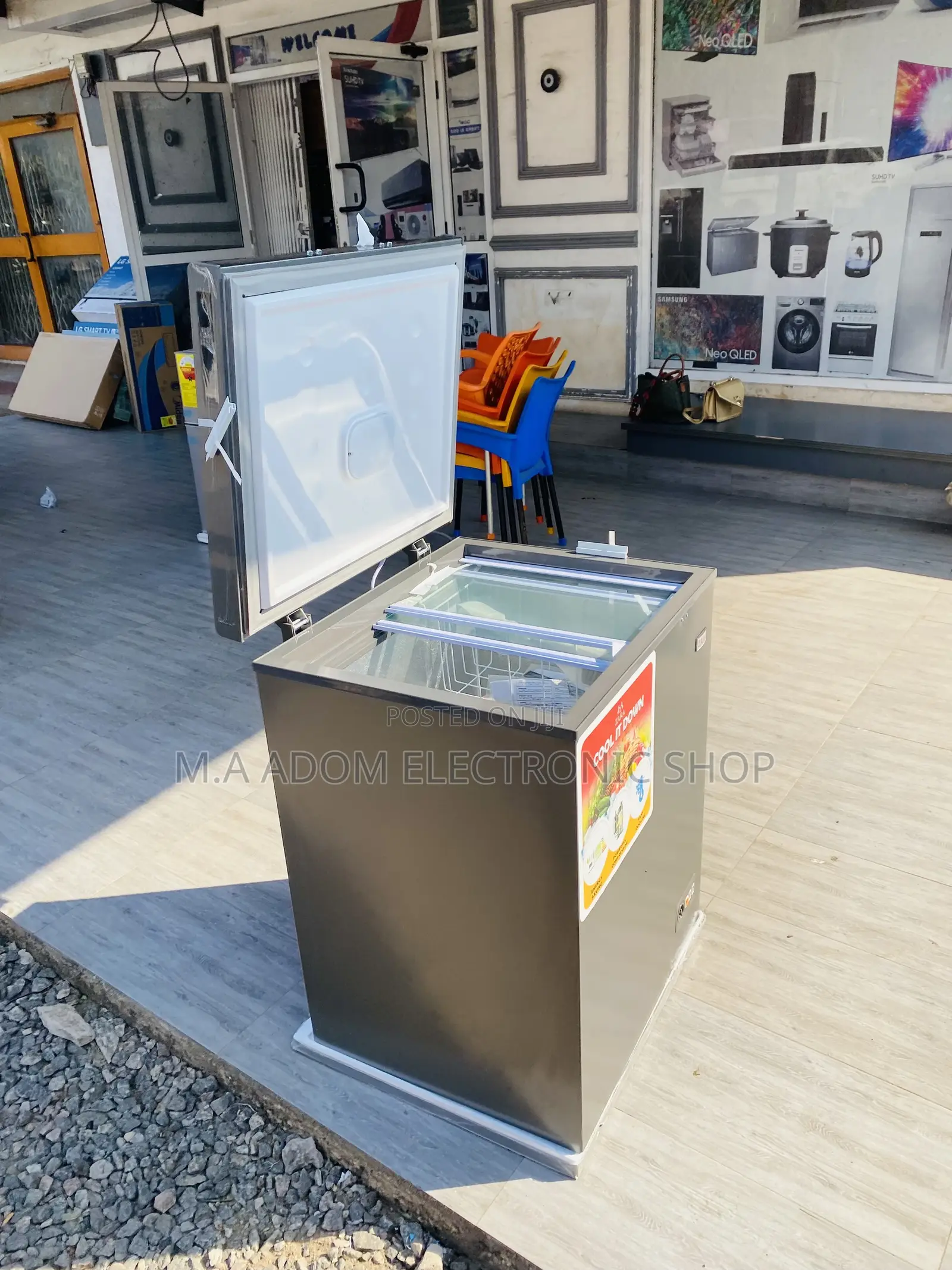 Lovely Zara 200cf 144ltr Single Door Electric Chest Freezer.