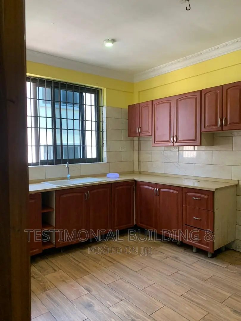 2bdrm Apartment in Testimonial Building, School Junction for rent