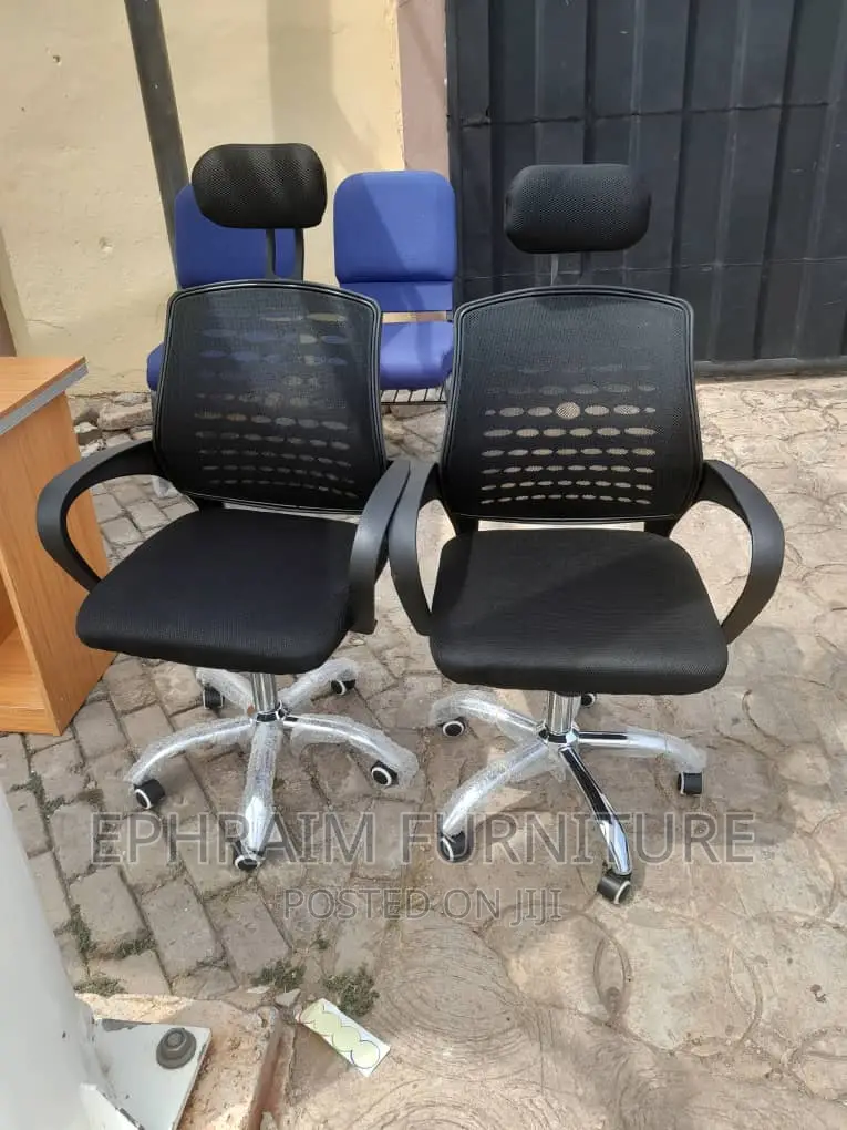 Small Swevil Chair