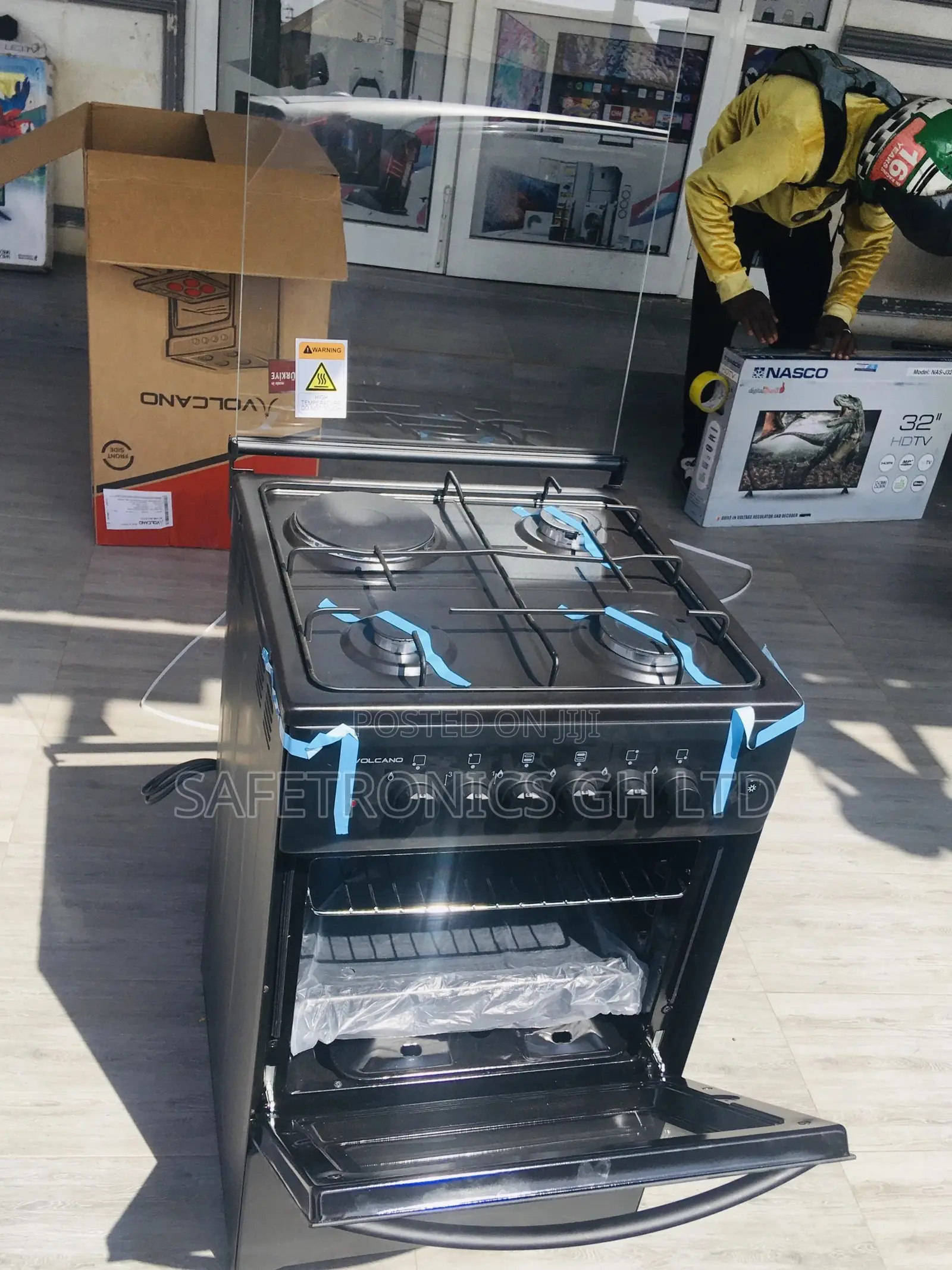 Volcano 4 Gas Burner Oven With Grill 50x50 Glass Lid