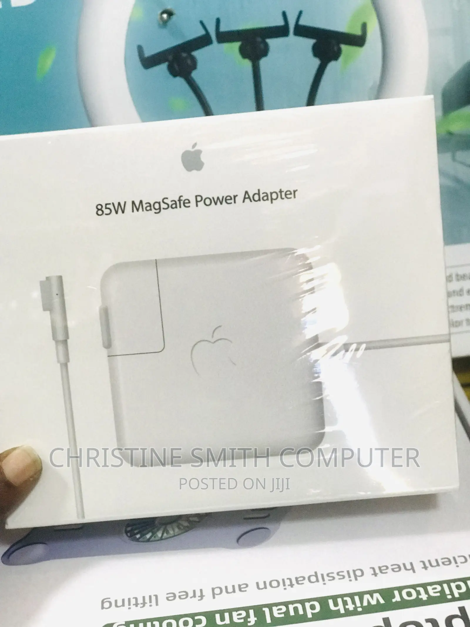 Macbook Pro or Magsafe Power Adapter 85w Original