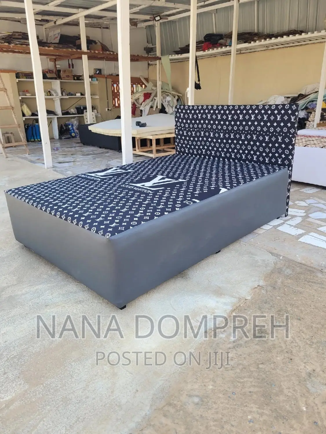 Inbuilt Double Bed