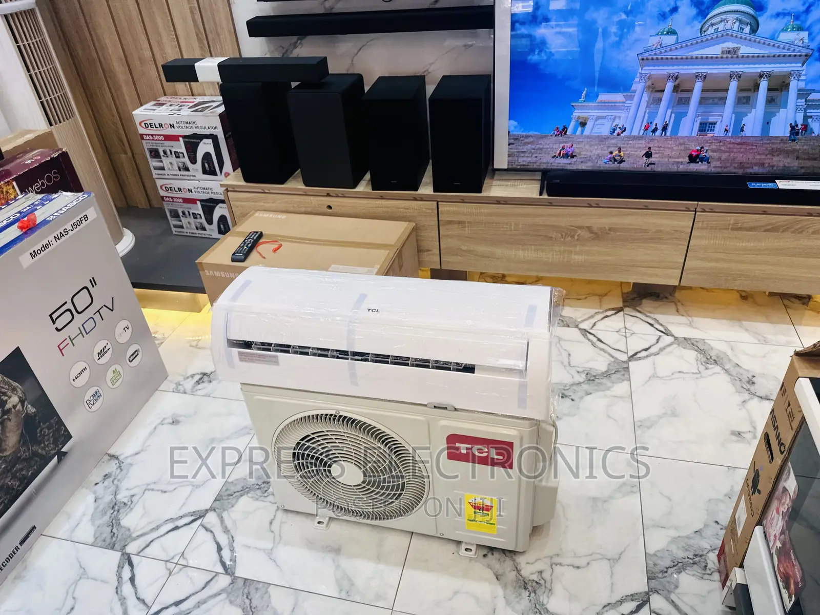Best at 10gig Store TCL 1.5hp Split R410 Gas Av White