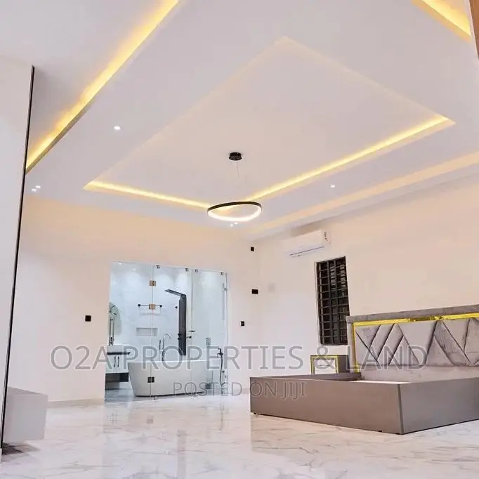 Furnished 4bdrm House in School Junction for sale