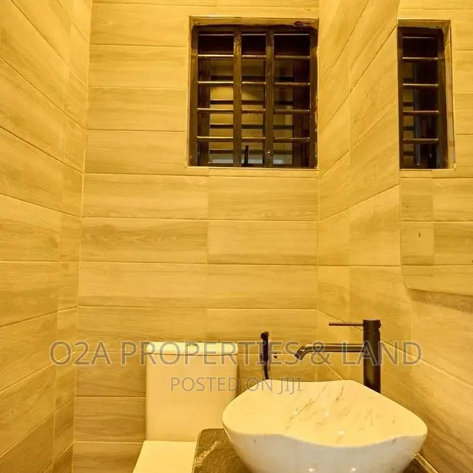 Furnished 4bdrm House in School Junction for sale