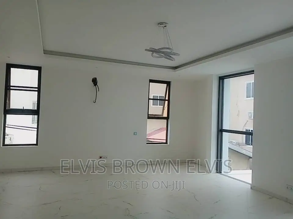 4bdrm Mansion in East Legon Mempaseam for sale