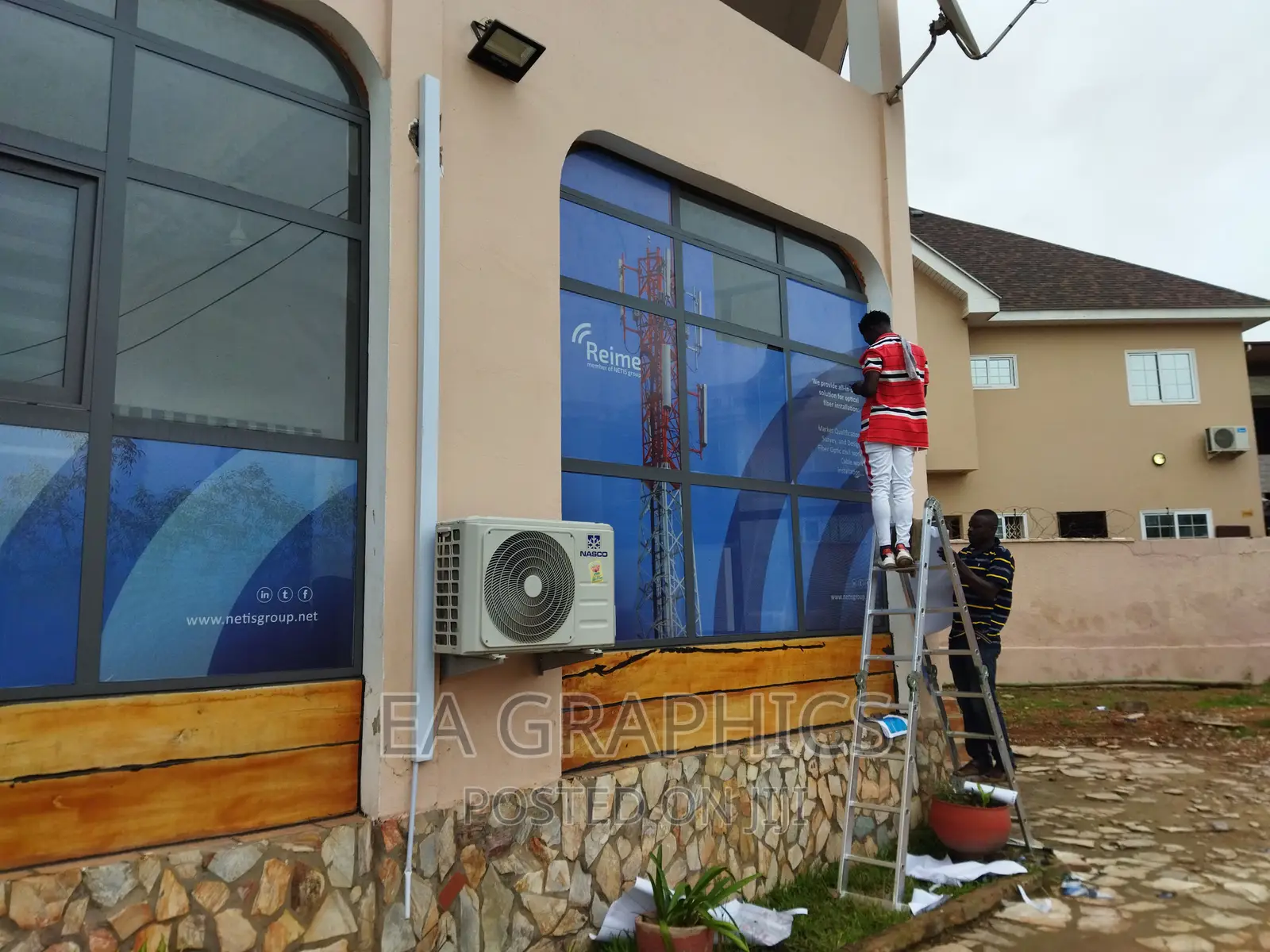 Outdoor and Indoor Branding