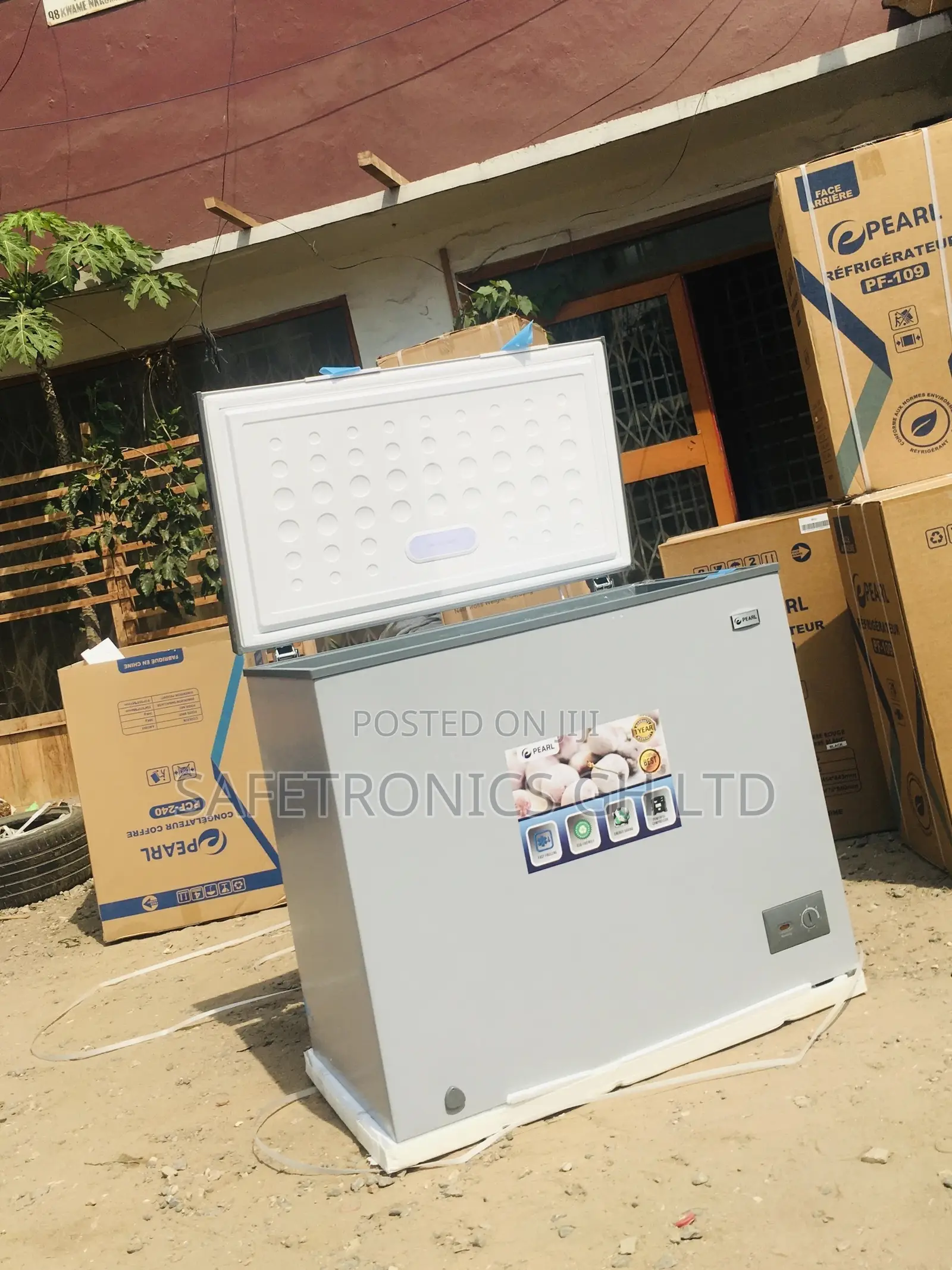 200 Liters Chestfreezer Pearl Singledoor PCF-240 Electric