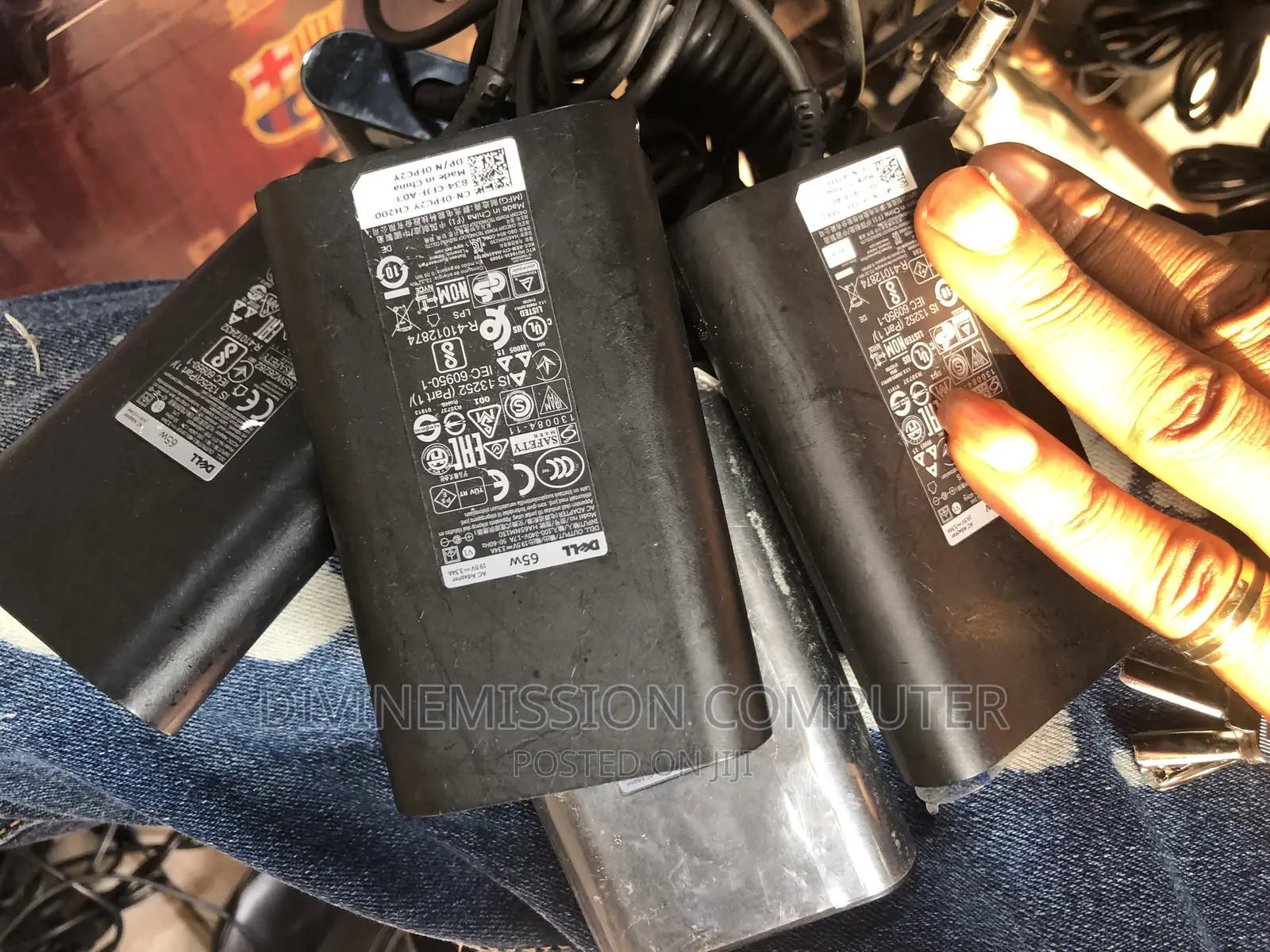 Dell Big Pin Original Home Used 65w,Round Head Charger/Adapter