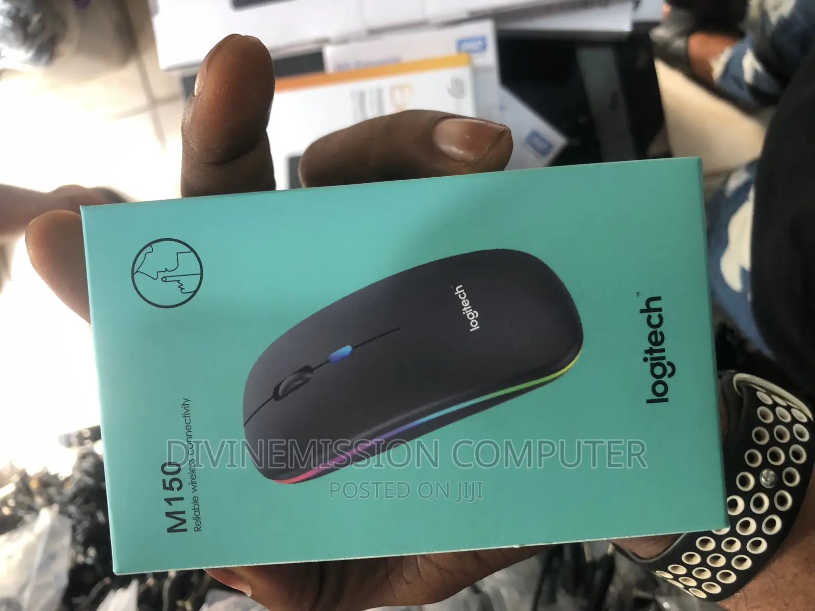 Logitech Wireless and Chargeable Mouse