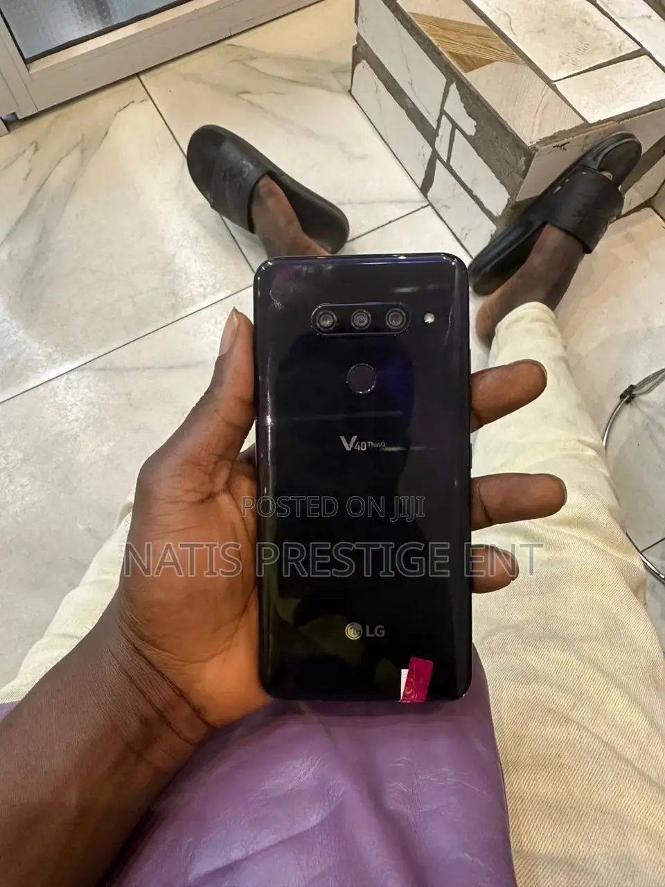 New LG V40 ThinQ 128 GB Black