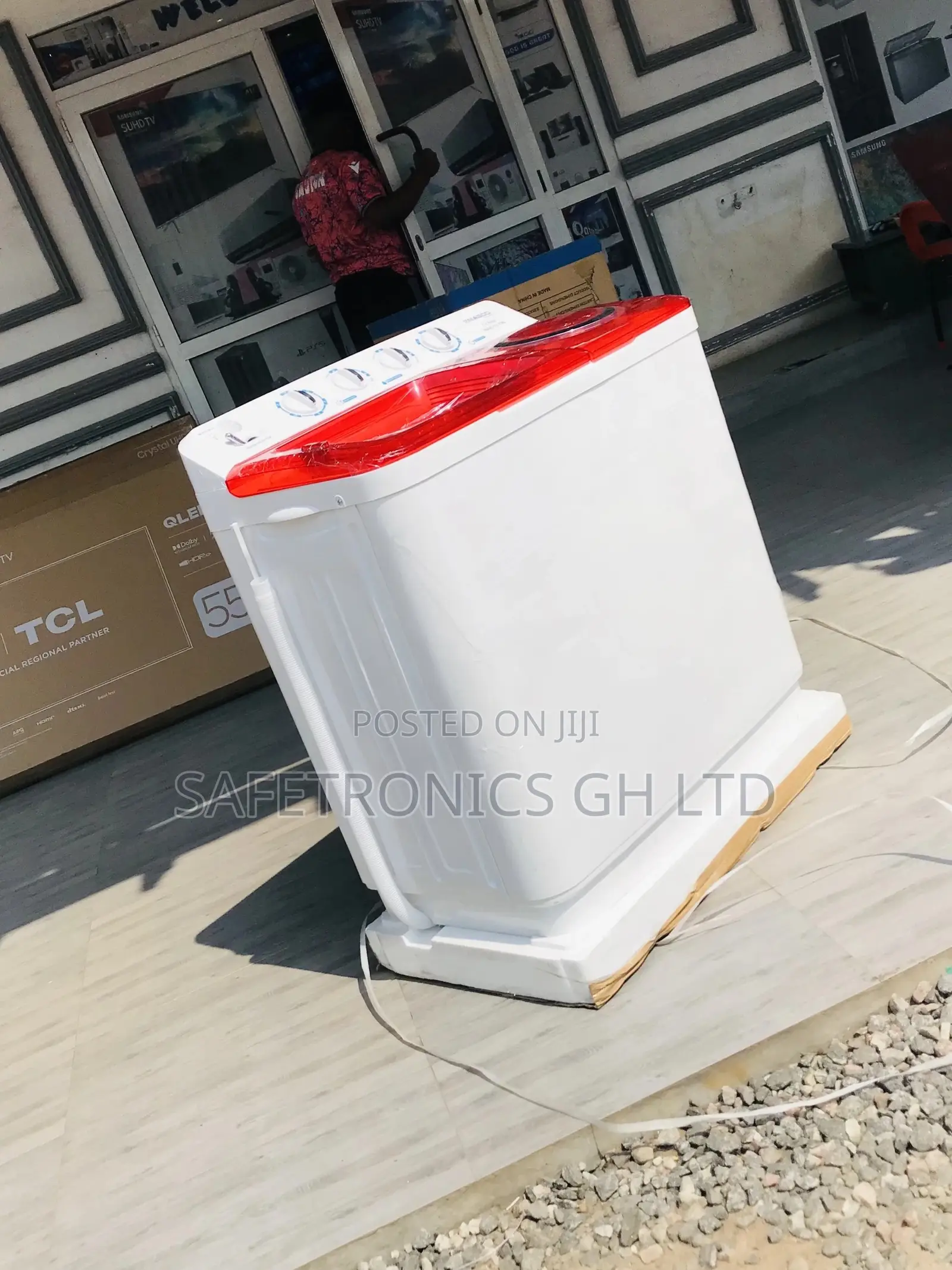 Red/White Semiautomatic 11kg Nasco Topload Washingmachine