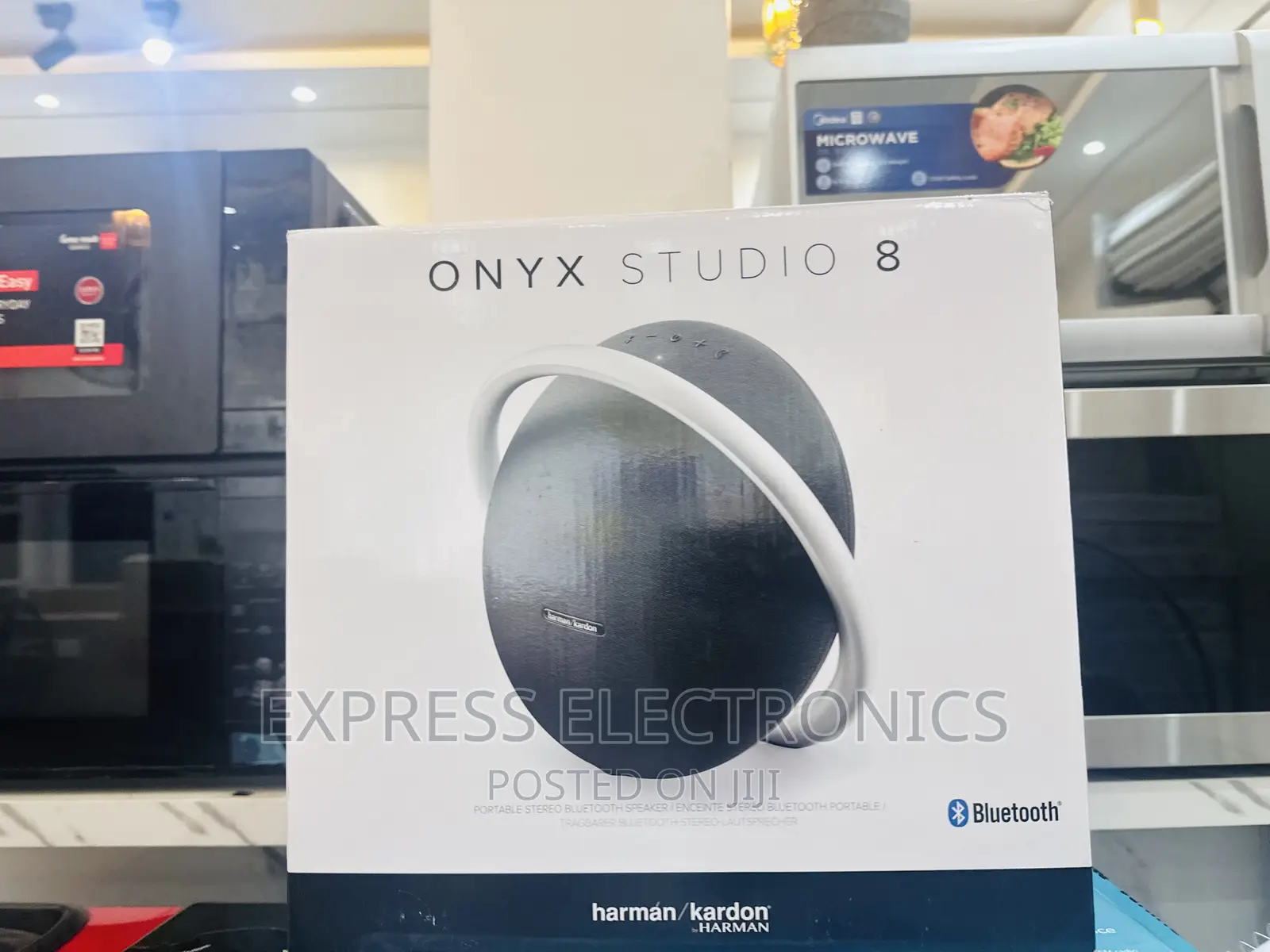 Cinematic Experience Bluetooth Speaker Onyx 8 Studio