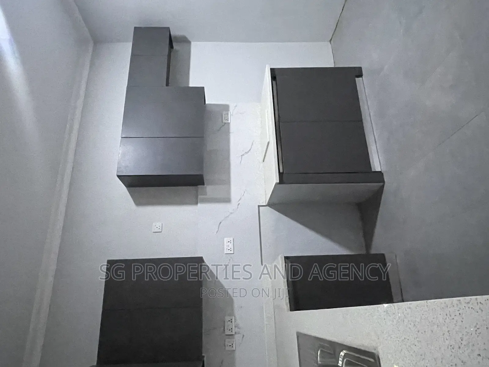 2bdrm Apartment in Spintex for rent