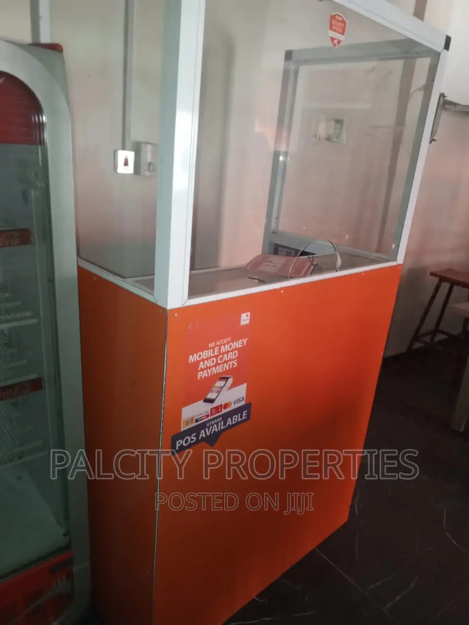 Big Restaurant Shop for Rent in Santasi