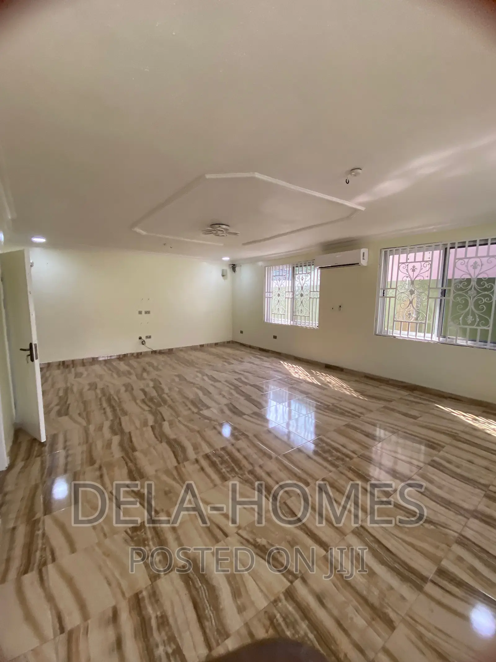 4bdrm Duplex in Ajringanor, Adjiriganor for rent