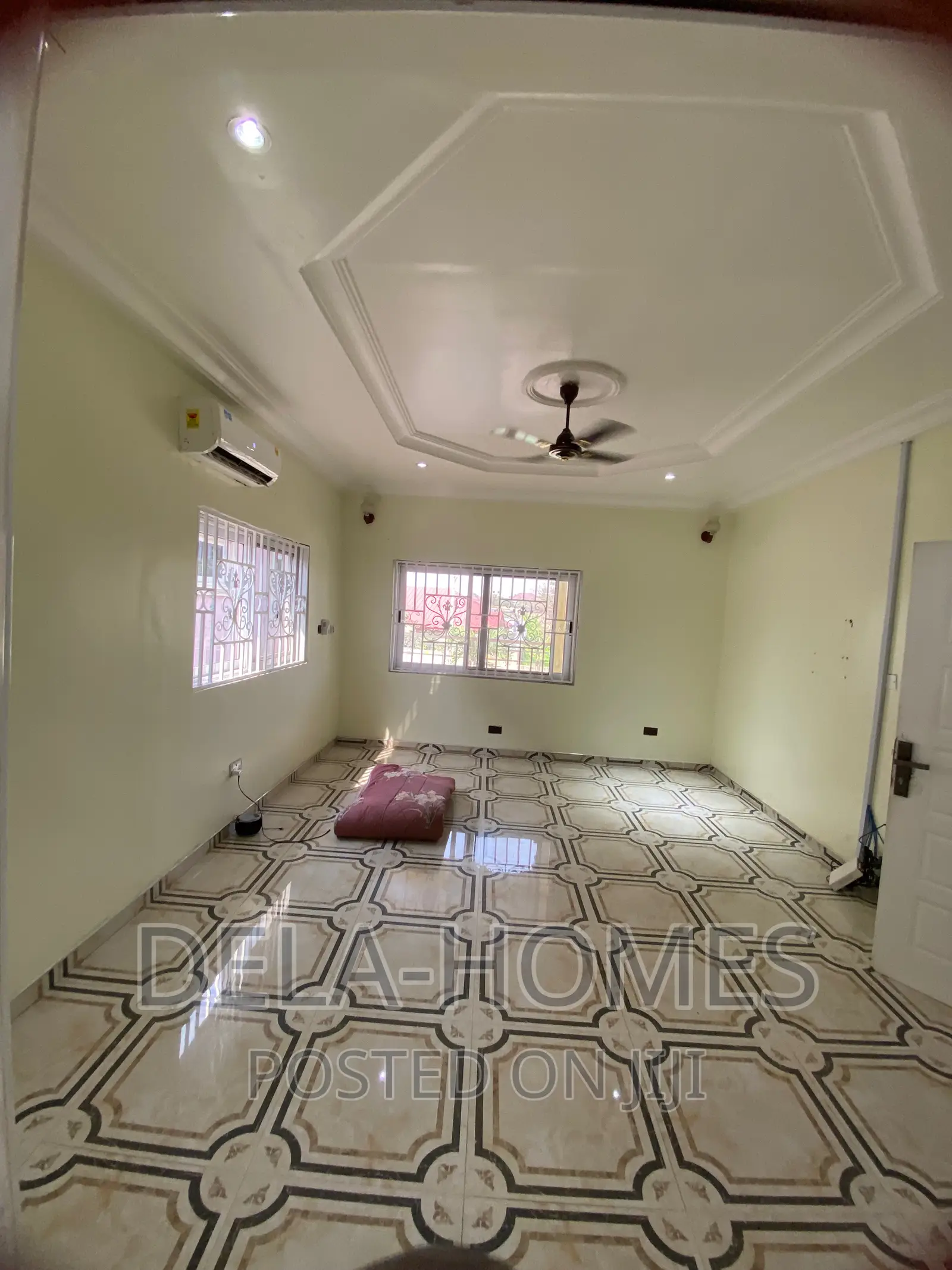 4bdrm Duplex in Ajringanor, Adjiriganor for rent