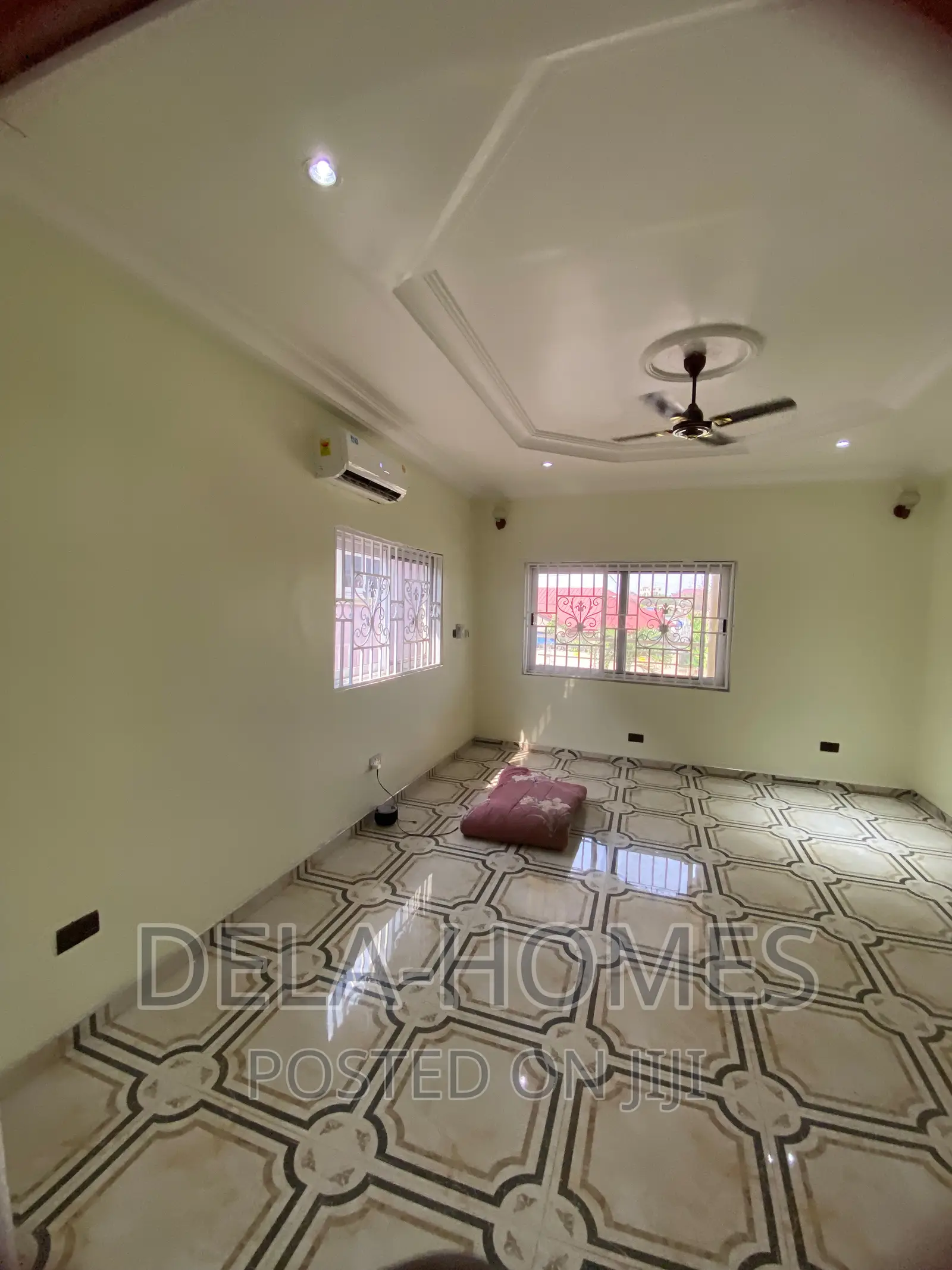 4bdrm Duplex in Ajringanor, Adjiriganor for rent