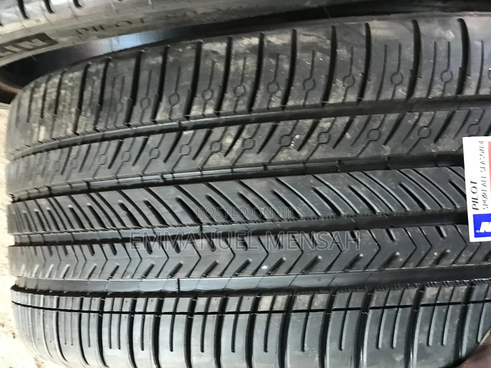 275/40r22 Michelin