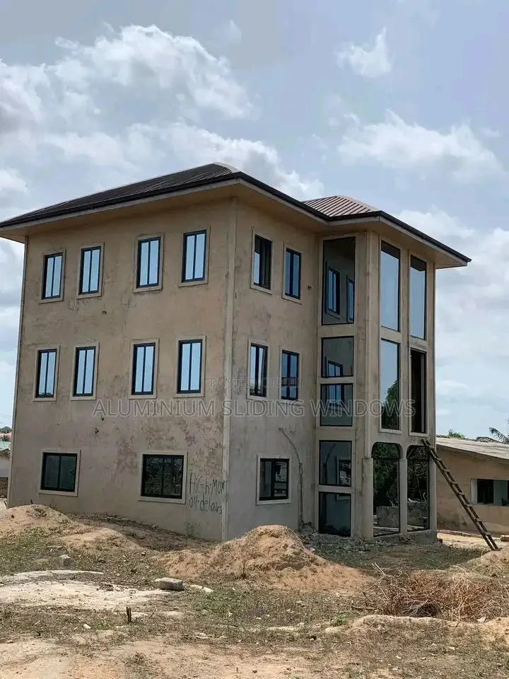 Aluminium And Glass Sliding Windows