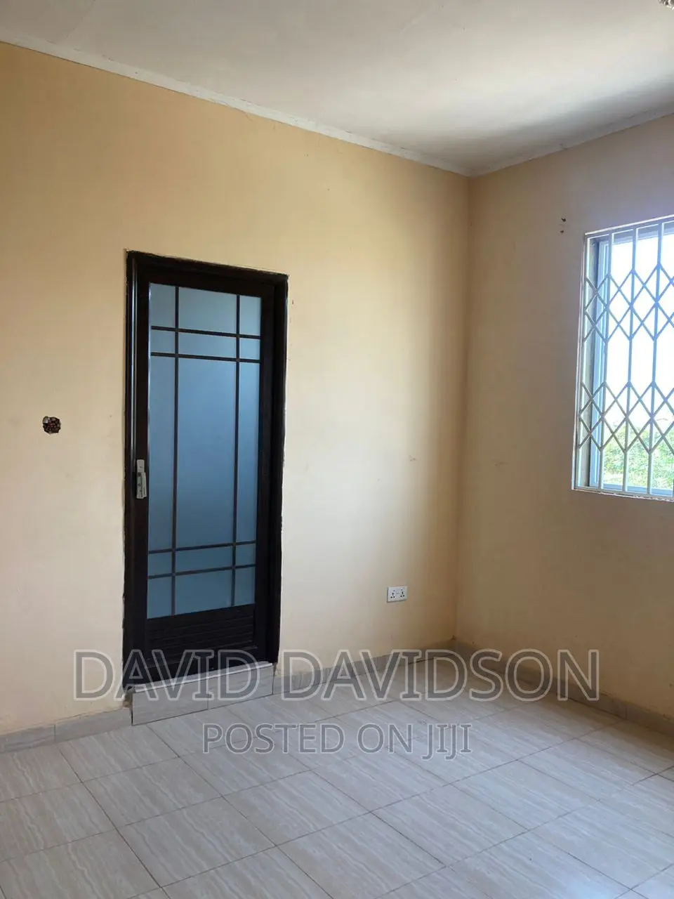 3bdrm Apartment in Executive 3 Bedroom,, Tema Metropolitan for rent