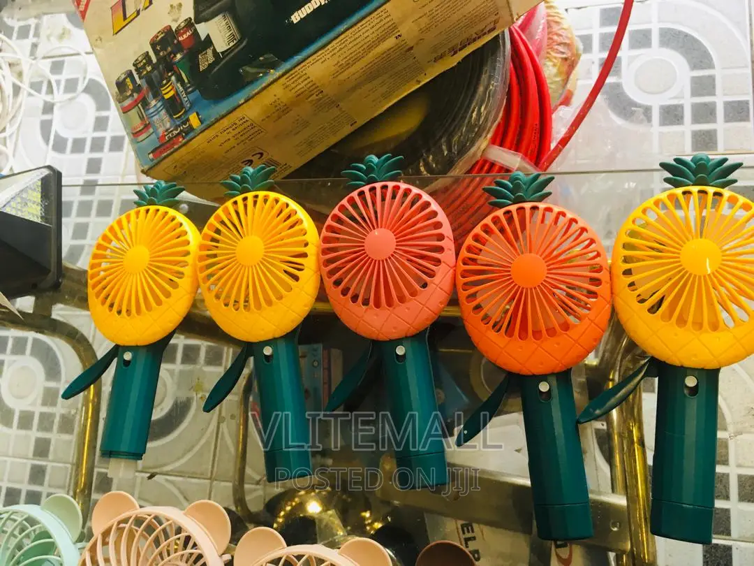 Manual Hand-held Fan ( Pineapple Look Shape )