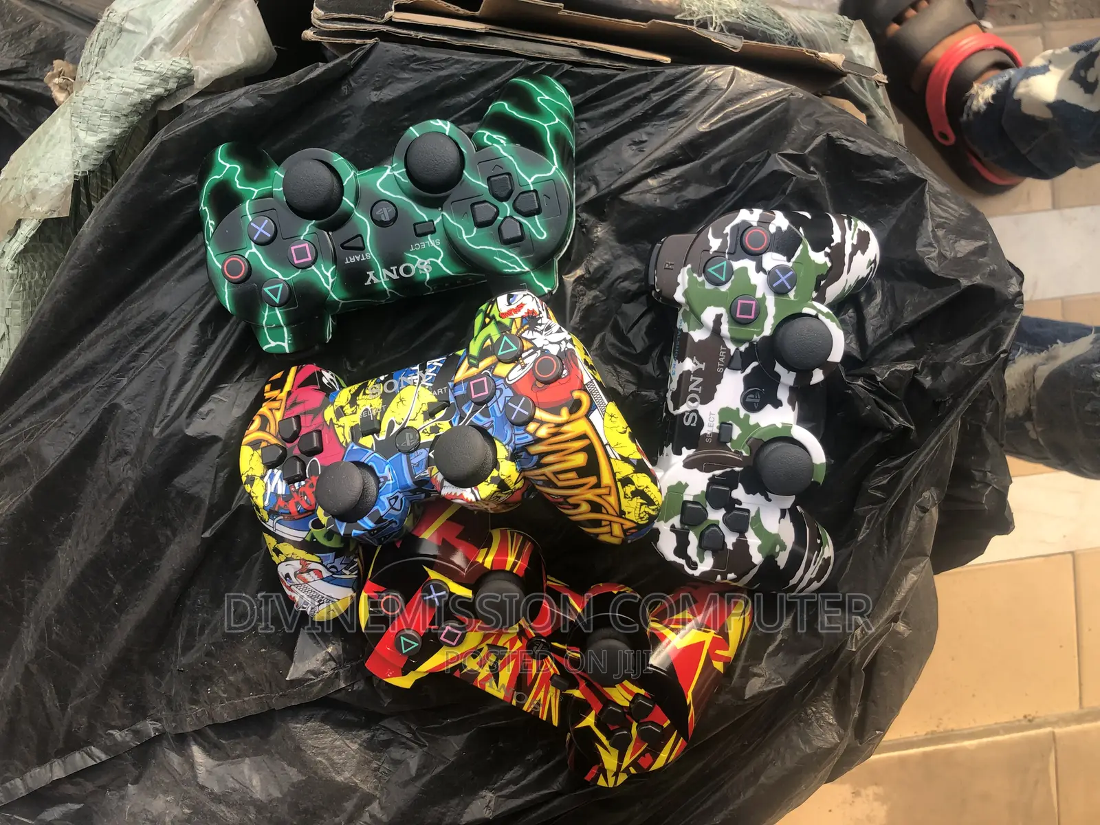 Designed Play Station 3 Pad Controller. Wireless.