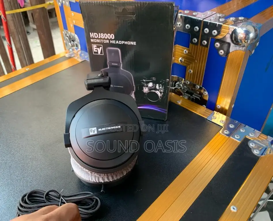 Electro-voice (Ev) Hdj8000 Studio Monitoring Headphones
