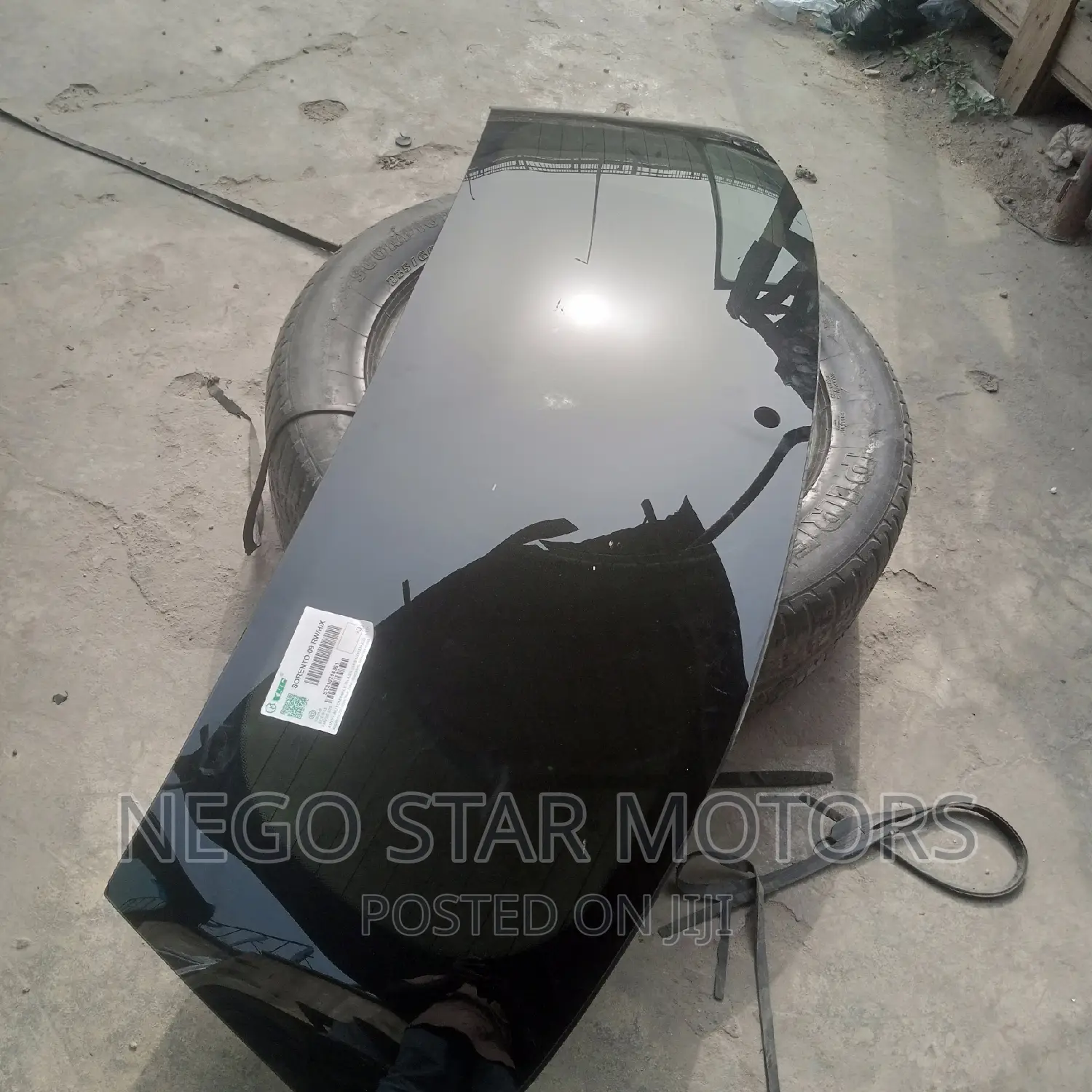 Kia Sorento 2010 Back Glass Tinted