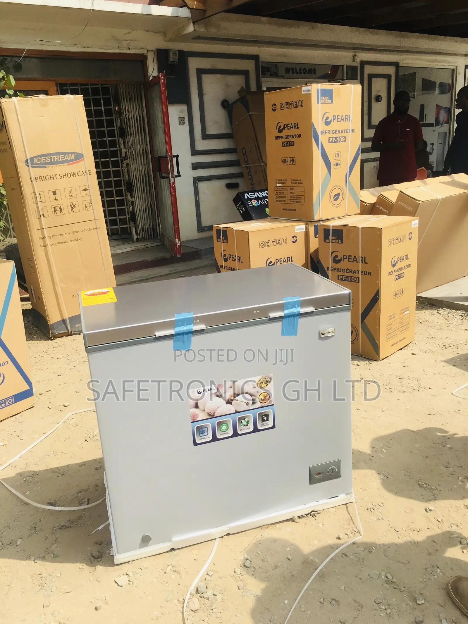 Electric 200 Liters PCF-240 Pearl Chestfreezer Singledoor