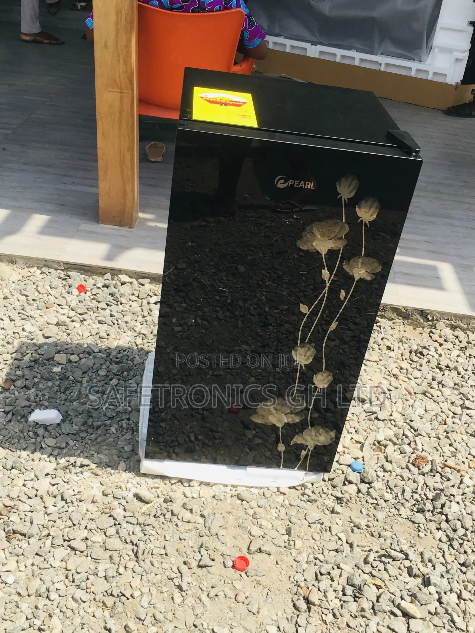 Black Pearl Glass 82L Tabletop Topfreezer Singledoor Fridge
