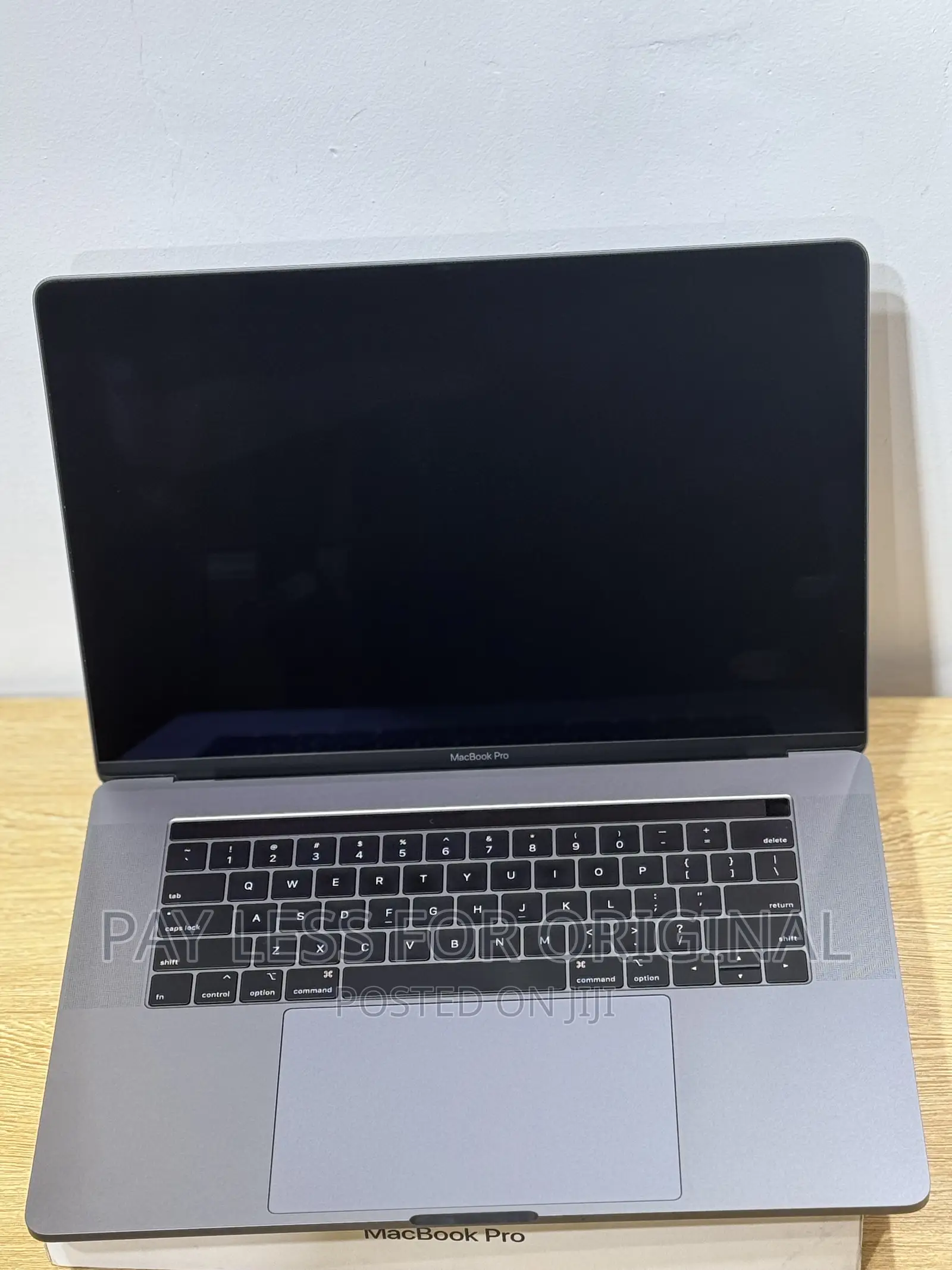 Laptop Apple MacBook Pro 2019 16GB Intel Core i7 SSD 512GB