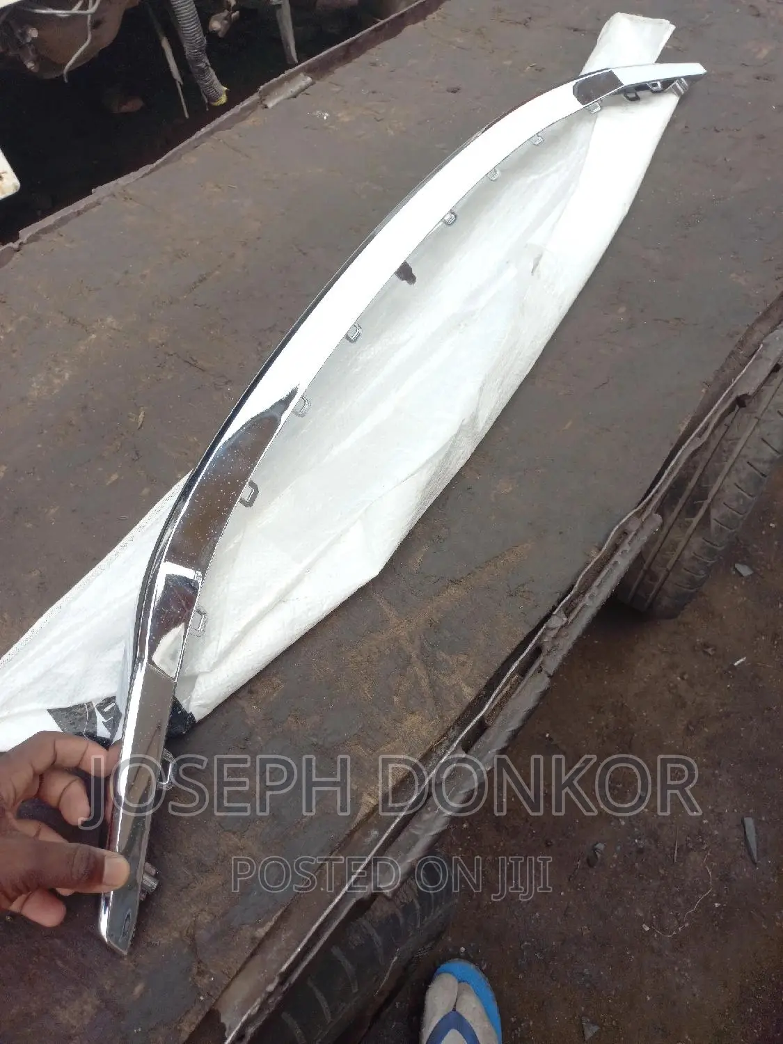 Civic 2013,2014,2015 Grille Moulding