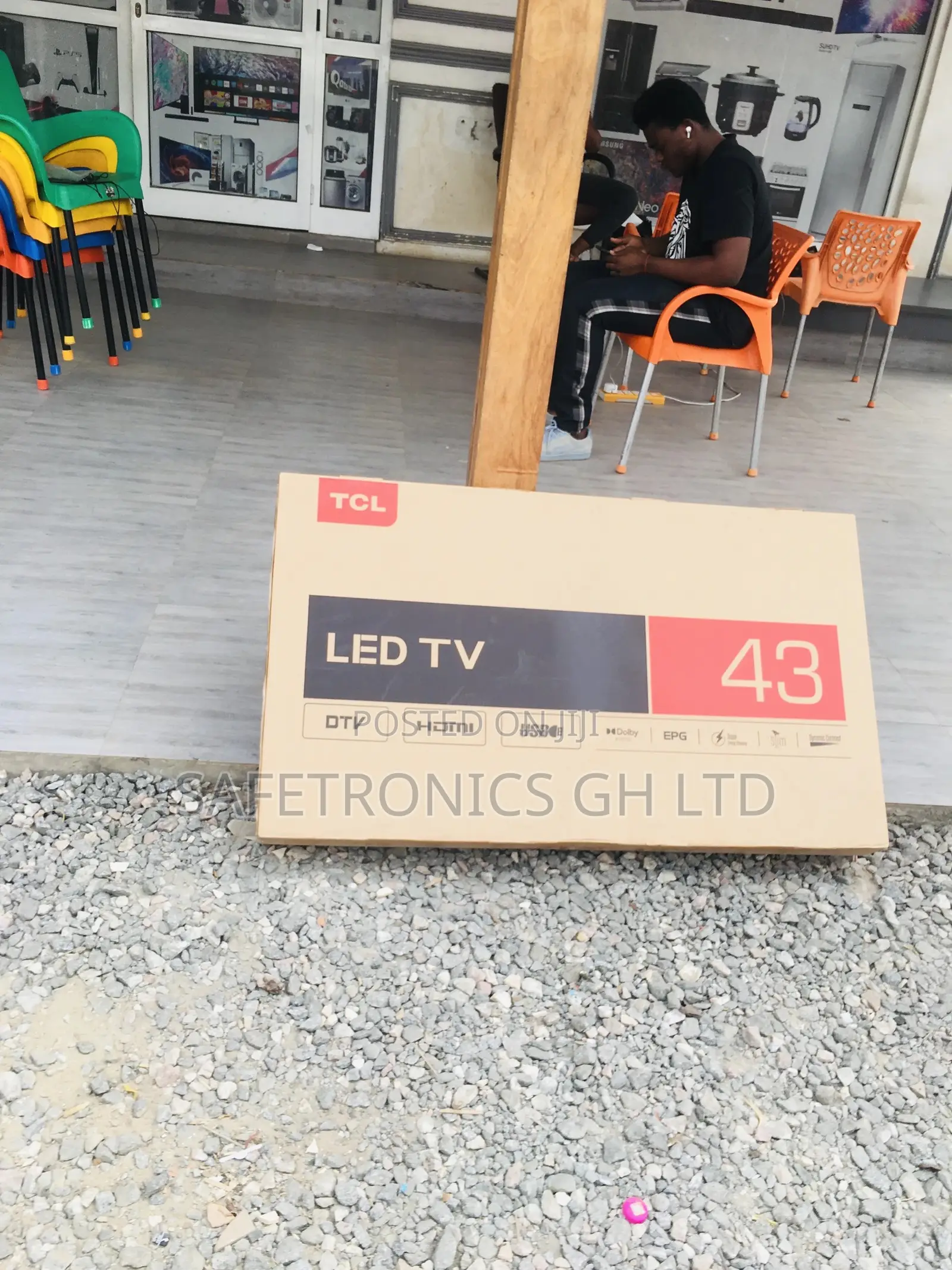 Black Electric HDR 43 Inches Glossy TCL Full HD D3200 Tv