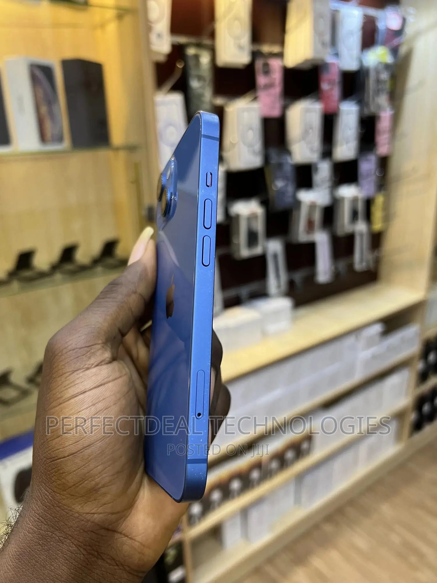 New Apple iPhone 13 128 GB Blue
