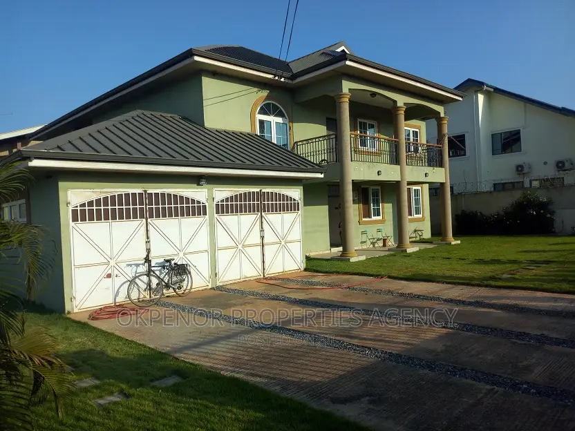 5bdrm House in Com25, Tema Metropolitan for rent