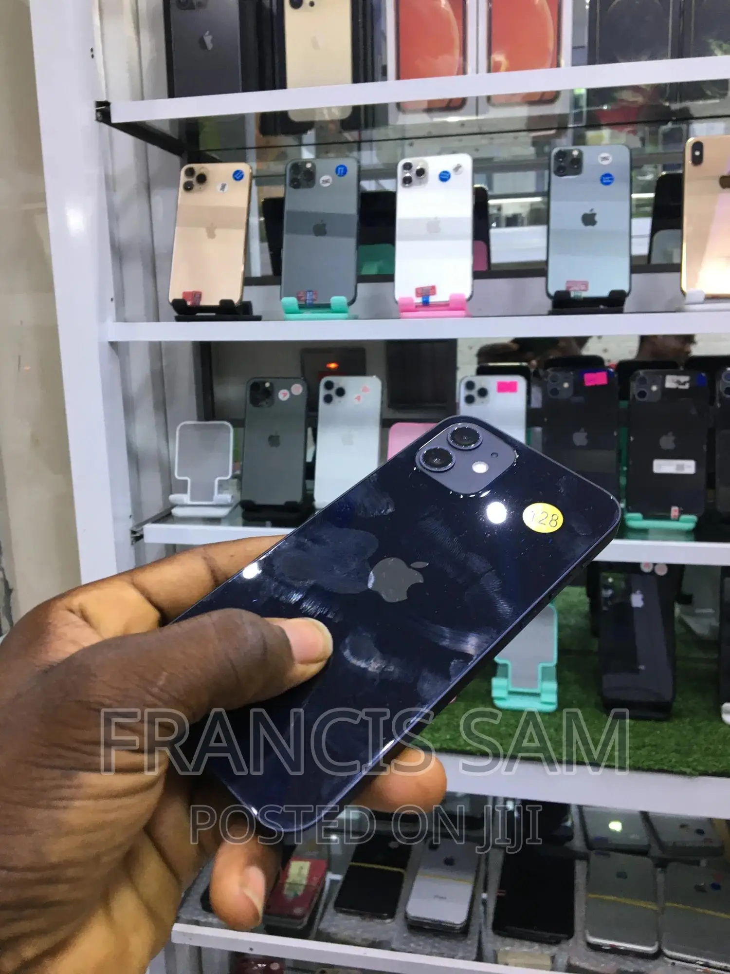New Apple iPhone 11 128 GB Black
