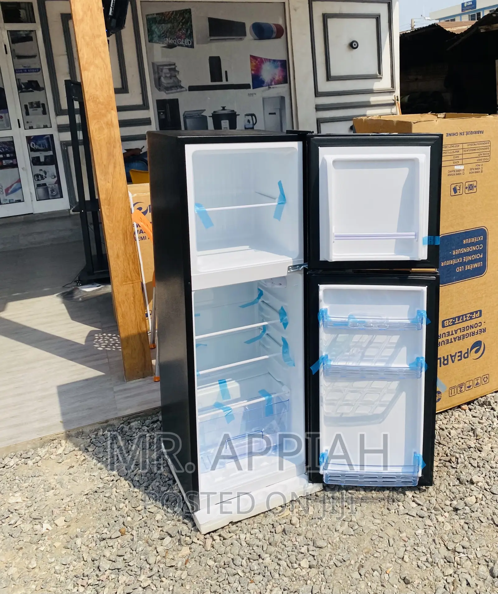 Well Design Pearl Pf 217t-2b Top Freezer Fridge,Mirror.