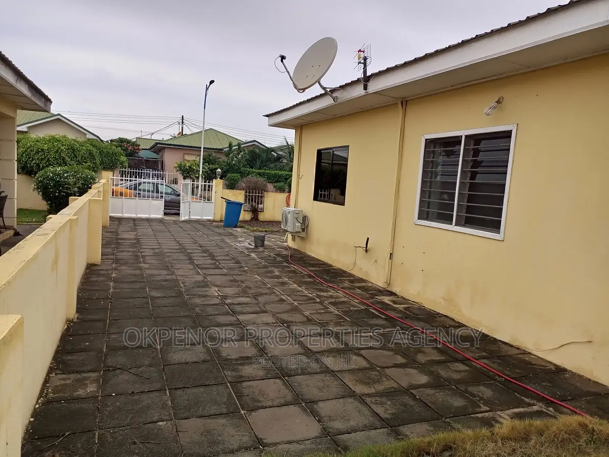 2bdrm House in Devtraco Estate, Tema Metropolitan for rent
