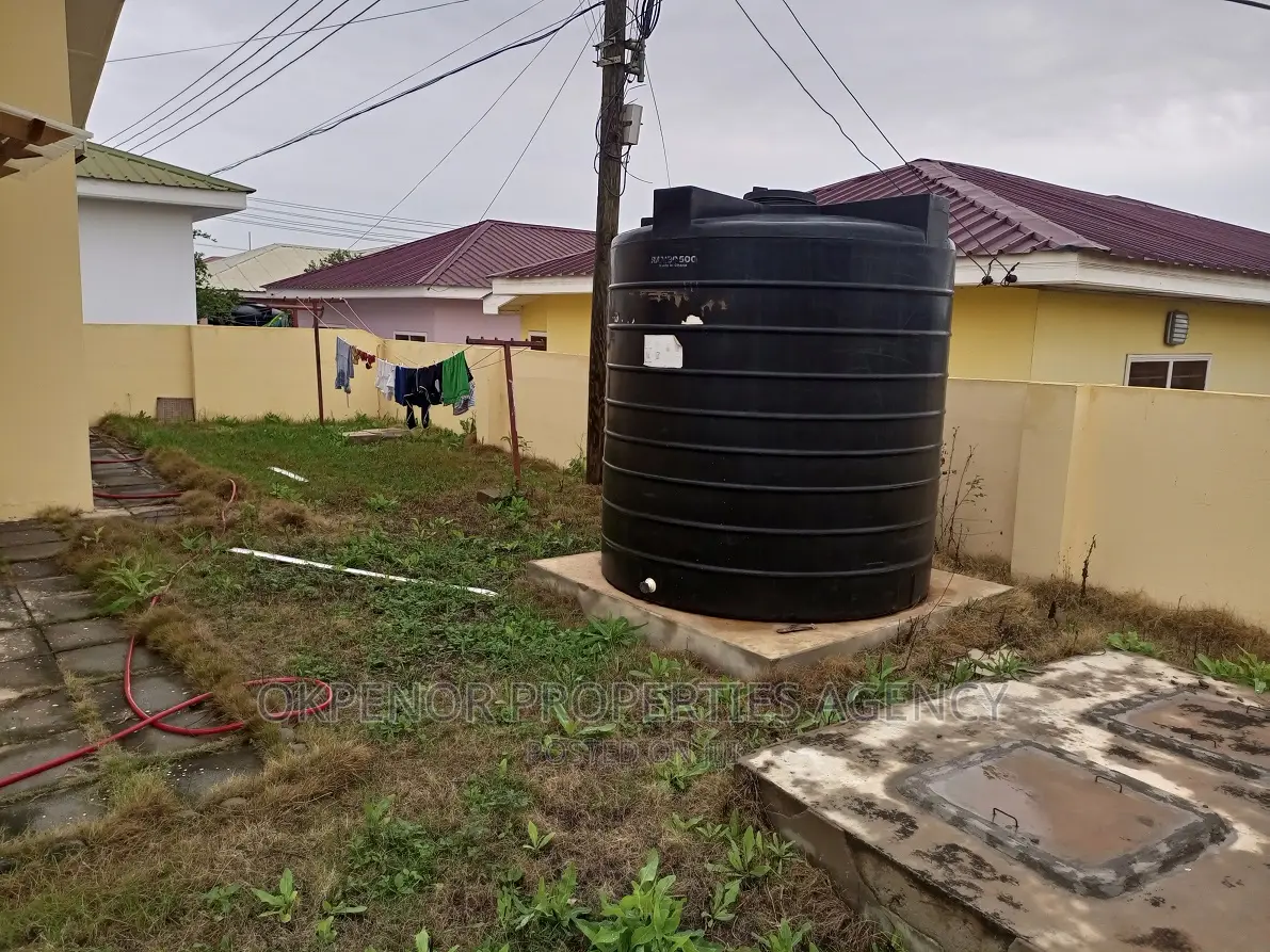 2bdrm House in Devtraco Estate, Tema Metropolitan for rent
