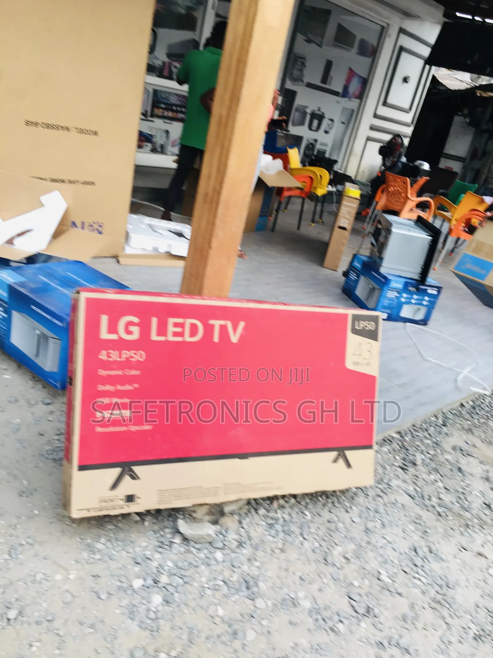 LP50 Electric Black Glossy LED UHD 43 Inches LG Smart Tv