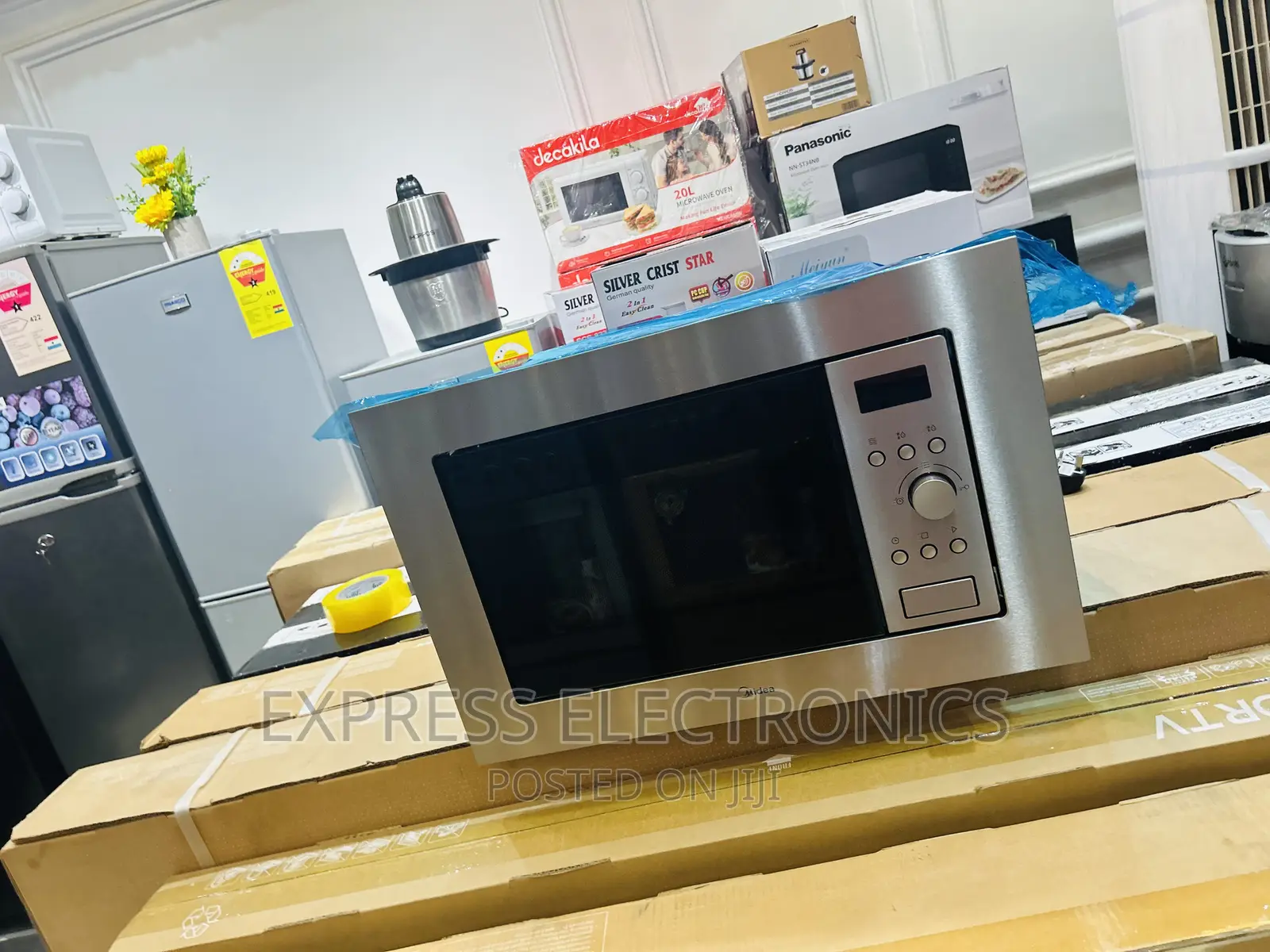 Purchase the Best Midea AM717B57 Microwave Oven