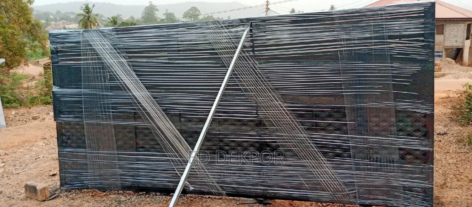 BRB Metal Gate