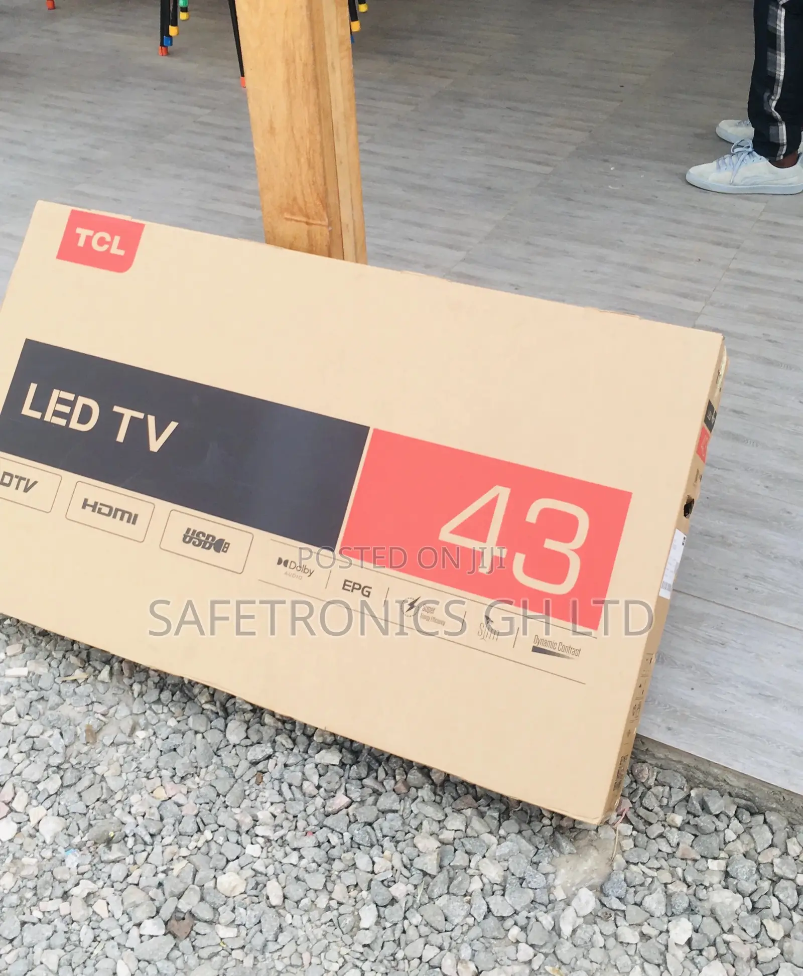 Glossy Full HD HDR 43 Inches D3200 TCL Black Electric Tv
